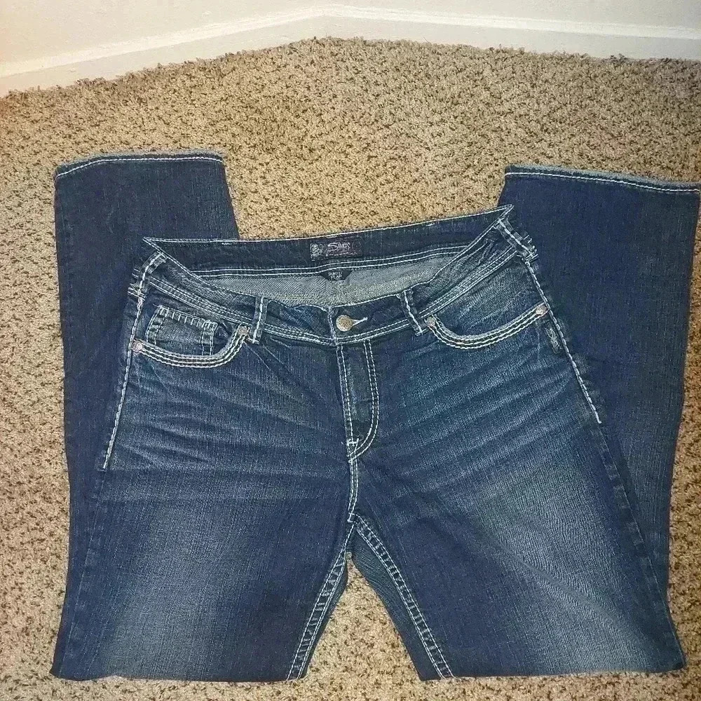 Silver Berkley Flap Women’s Blue Jeans Denim Size w26/L30 Stretchy Straight Embr - Picture 1 of 10